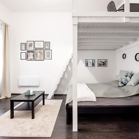 Апартаменты Charming Downtown Hideaway Steps From New York Cafe! Будапешт Экстерьер фото